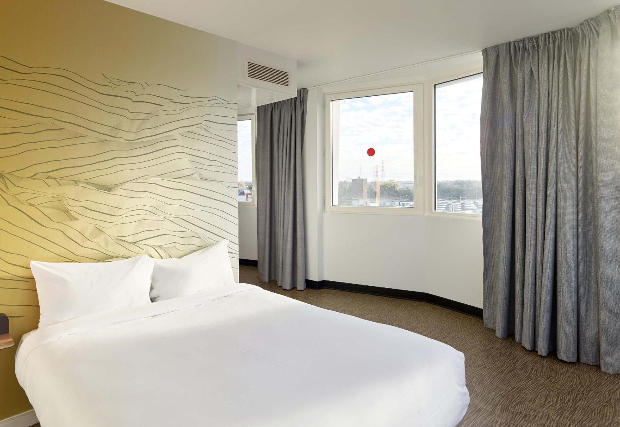 B&B Hotel Massy Gare Tgv Ngoại thất bức ảnh