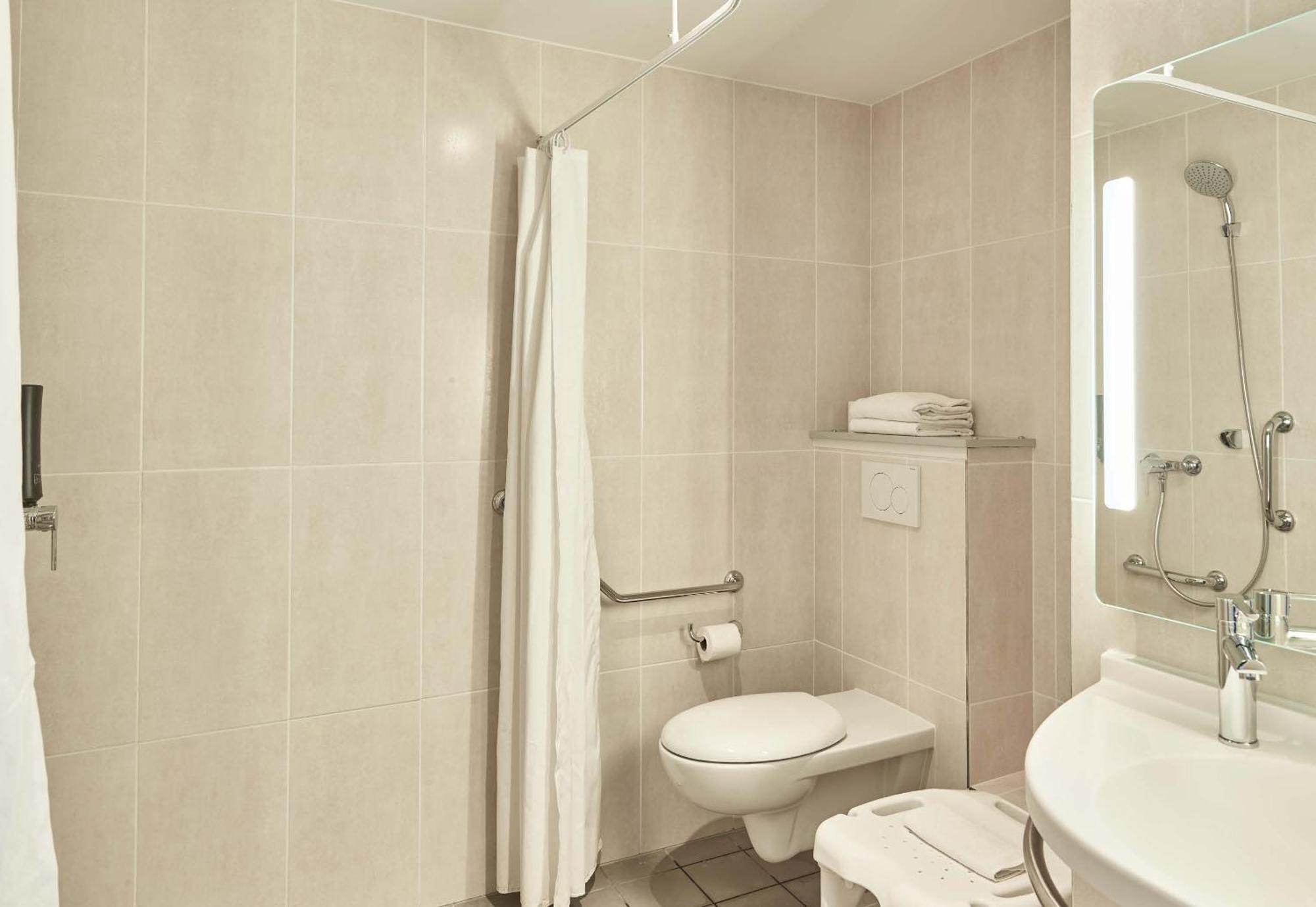 B&B Hotel Massy Gare Tgv Ngoại thất bức ảnh